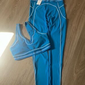 Alo yoga blue pants blue top set - Brand New - Size L